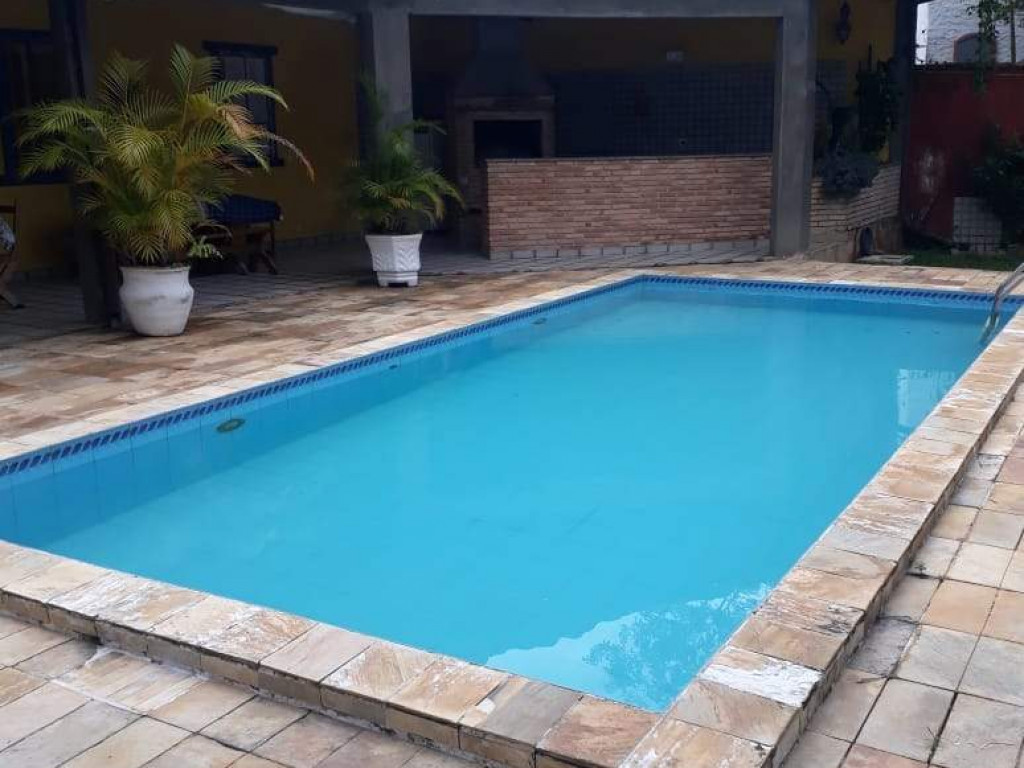 Confortavel casa Beira Mar 3 dorm com piscina nas Toninhas Ubatuba