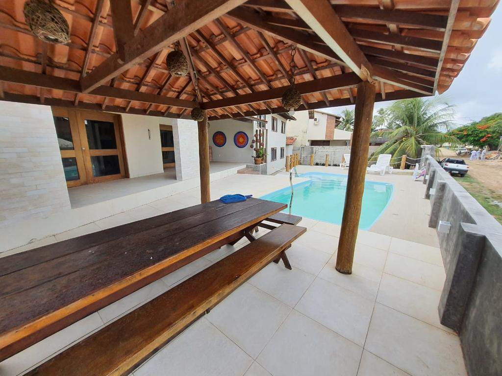 Casa na Barra de São Miguel - Alagoas - 50m da praia - com piscina